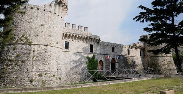 avezzano castello due