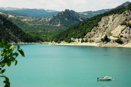 bomba lago