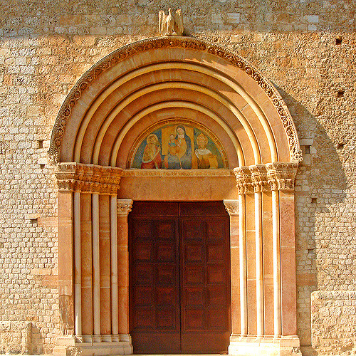 l aquila porta santa
