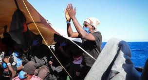 migranti barcone