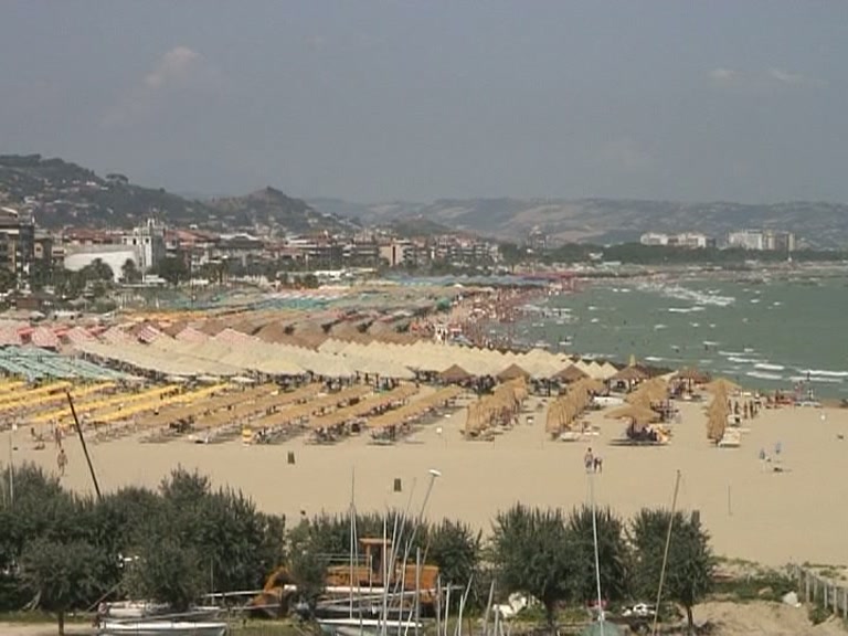 pescara spiaggia 210812 rep 02