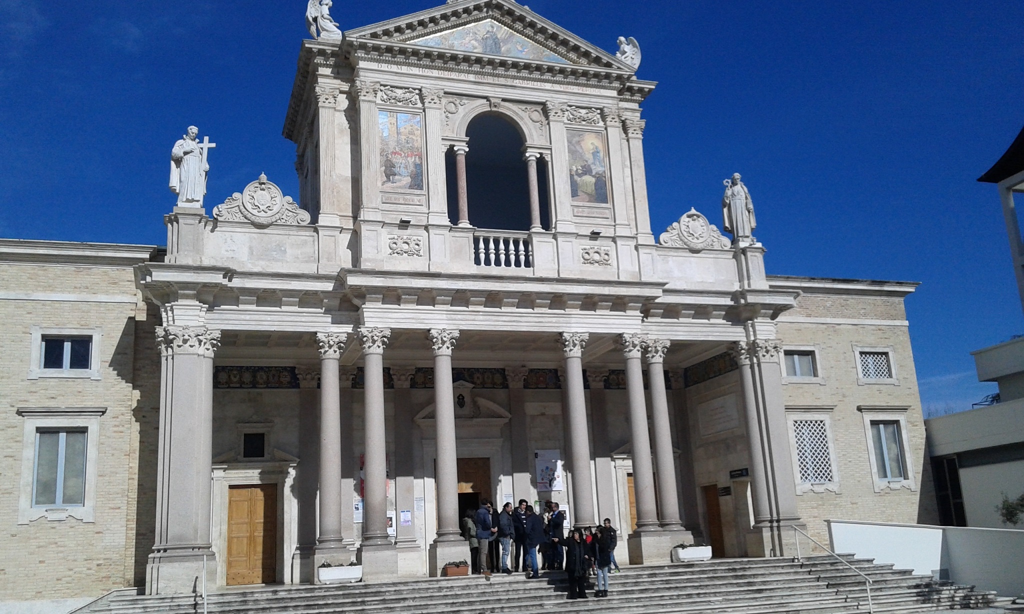 san gabriele chiesa